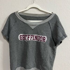 Gray Gryffindor Short Sleeve Sweatshirt